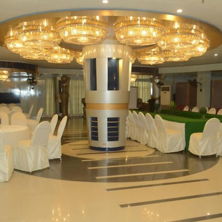 Alsafina Hotel Lahore Exterior photo